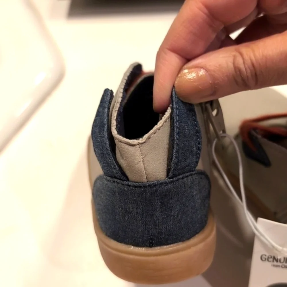 OshKosh NWT Size 9 Tan Denim Casual Boys Shoes